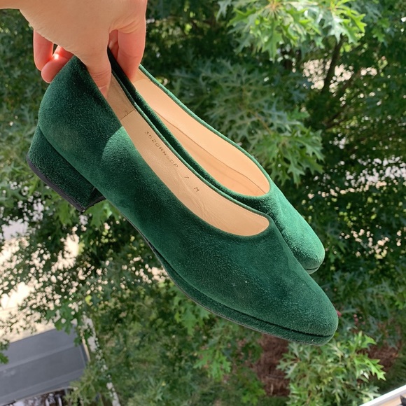 SAKS FIFTH AVENUE emerald green suede flats 7 - Picture 2 of 13